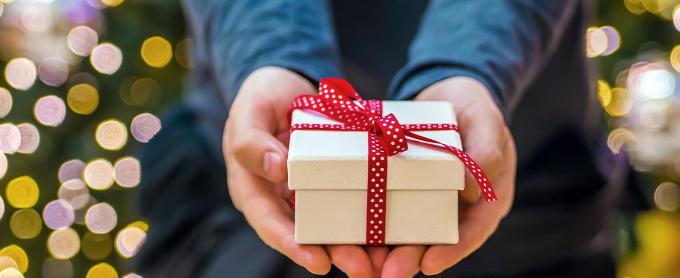 Crystal Gemstones Bracelet,Anxiety Stress Relief Bracelet Handmade Purple Jewelry Gifts For Women Rakhi Positive Energy Gifts Gifts for Cleansing Home Decor 2