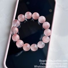 Natürliches lila Kaninchenfell Armband lila und rosa Kaninchenfell Armband Echtes Objekt Shooting unterstützt eine zu einer Auswahl von Produkten