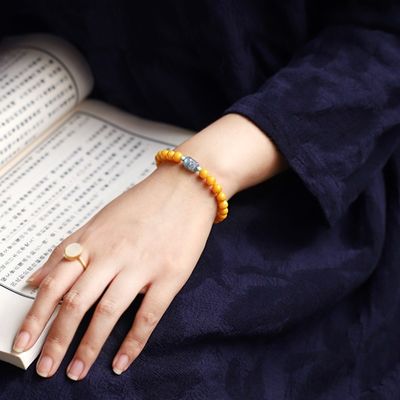 Fashion Jewelry Round Donut Yellow Amber Natural Yellow Piebald Amber Bracelet Water Purification Fashion Flower Round Beads Factory Direct Sales