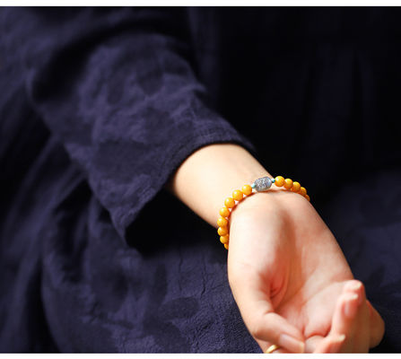Fashion Jewelry Round Donut Yellow Amber Natural Yellow Piebald Amber Bracelet Water Purification Fashion Flower Round Beads Factory Direct Sales