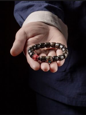Agarwood Bracelet Round Beads Top Selling Eaglewood Bracelet Prayer Bead bracelet Mala Beaded Bracelets for Men Women Direct Supply Bracelet Premium Quality Fashion Crude Eaglewood Bracelet
