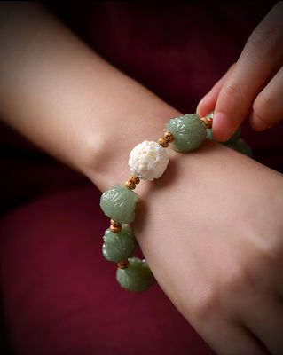 Natural Round Stone Bead Bracelet Magnolia Hetian Jade Nephrite Bracelet Men And Women'S Crystal Bracelet Factory Direct Sales