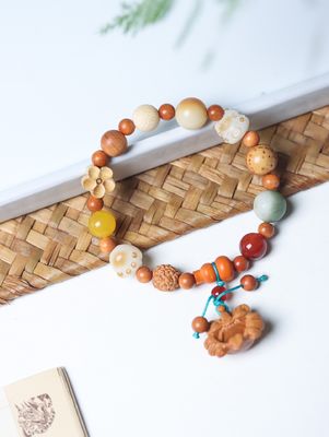 Wholesale Natural Eighteen Seed Hand String Buddhist Beads Bracelet Bodhi Prayer Beads Jewlery Crystal Bracelet Unisex