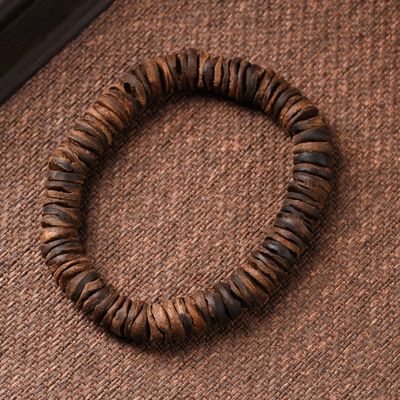 Good price Feng Shui Wood Element Genuine Wild Material Rare Dala Dry Agarwood Sinking Water With The Shape Of A Piece Of Beads Agarwood Bracelet High-End Play Bracelet online