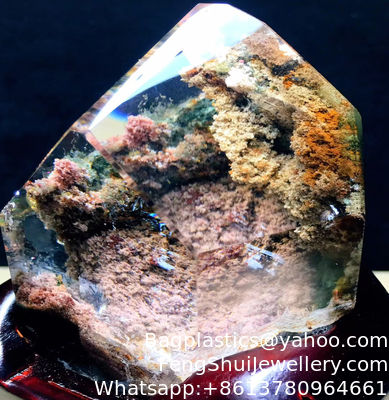 Bon prix Marque minérale de colonne de cristal blanc naturel, ornements portables de colonne hexagonale de cristal brut, pierre ornementale de paysage fantôme, Jewelrye de trésor de montagne à mille couches, ornements de pierre brute en ligne