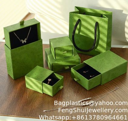 Bon prix BOÎTE À BIJOUX VERTE PERSONNALISABLE EN GROS, PERSONNALISABLE EN USINE, BOÎTE À TIROIR, POUR ANNEAU, BOUCLE D'OREILLE, PENDENTIF, COLLIER, BRACELET, EMBALLAGE DE BIJOUX en ligne